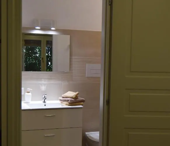 Al Lungomare 3* אולביה